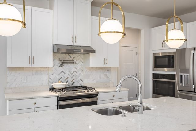 807 Raintree Dr, Smyrna, TN 37167