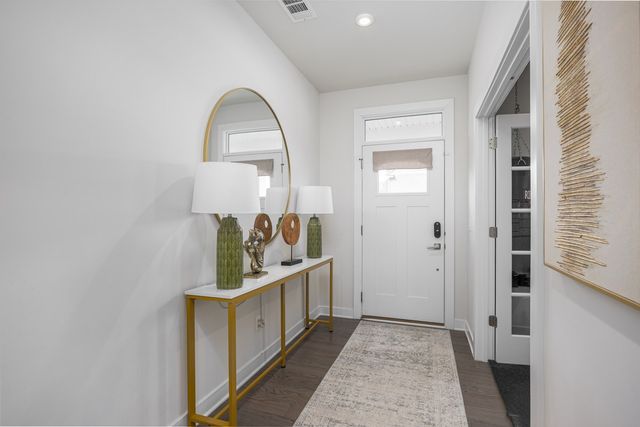 807 Raintree Dr, Smyrna, TN 37167