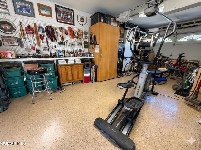 2649 Rikkard Drive, Thousand Oaks, CA 91362
