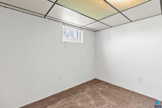 1708 N Mable Ave, Sioux Falls, SD 57103