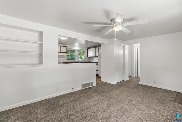 1708 N Mable Ave, Sioux Falls, SD 57103