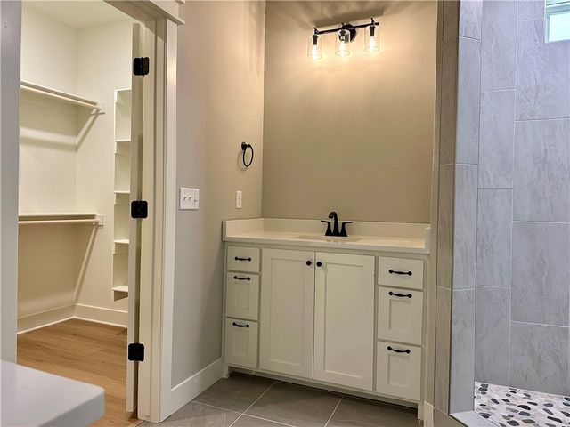 7 Dundonald Lane, Bella Vista, AR 72715