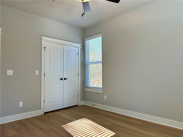 7 Dundonald Lane, Bella Vista, AR 72715