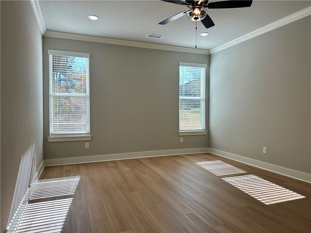 7 Dundonald Lane, Bella Vista, AR 72715