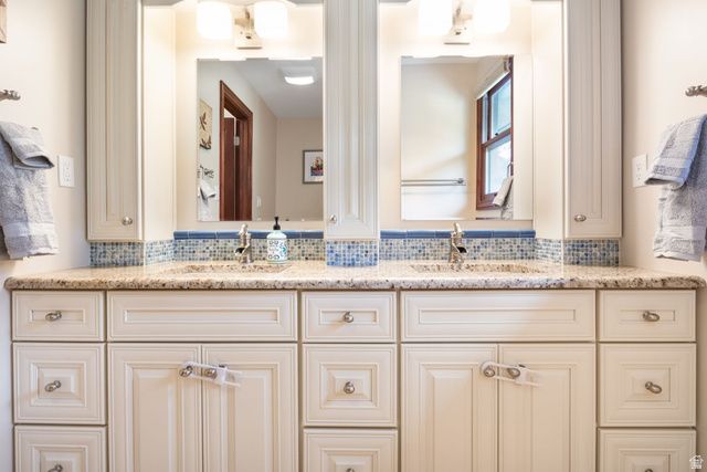 4049 E PROSPECTOR DR, Cottonwood Heights, UT 84121