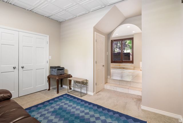 4049 E PROSPECTOR DR, Cottonwood Heights, UT 84121