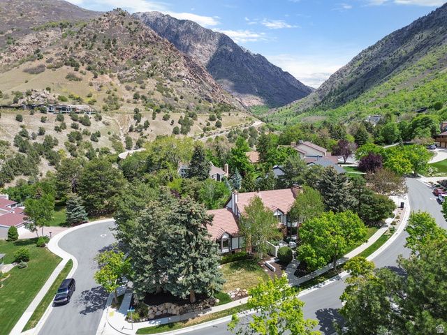 4049 E PROSPECTOR DR, Cottonwood Heights, UT 84121