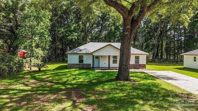 5621 Kingery Rd, Milton, FL 32583