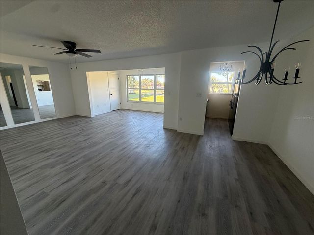 9950 62ND TERRACE N 216, St Petersburg, FL 33708