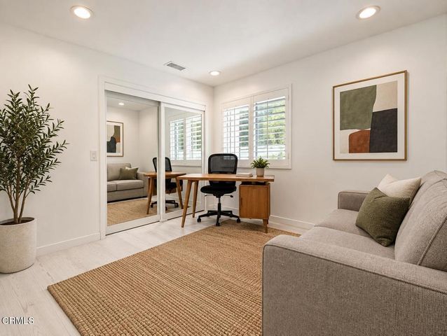10332 Woodbridge Street, Toluca Lake, CA 91602