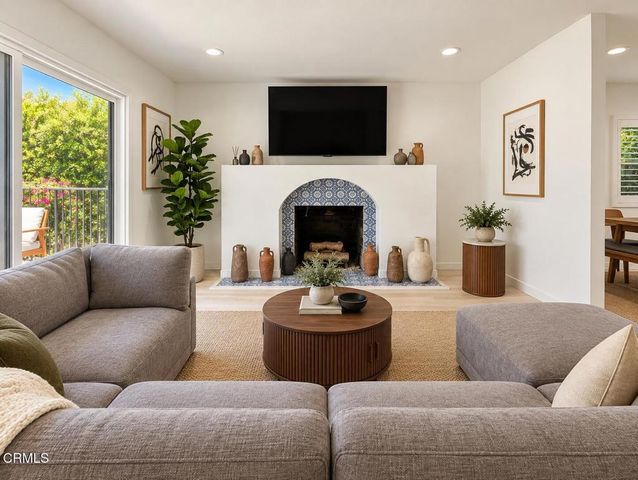 10332 Woodbridge Street, Toluca Lake, CA 91602