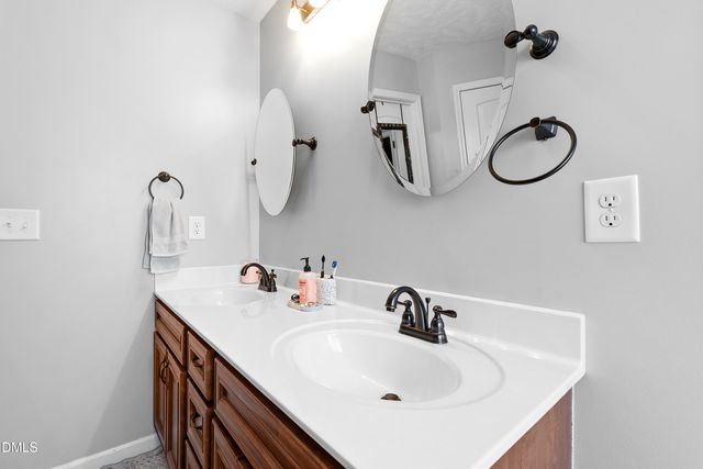 544 Asheford Way, Cameron, NC 28326