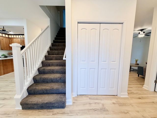 1480 Raymond Street Raymond Street, South Elgin, IL 60177