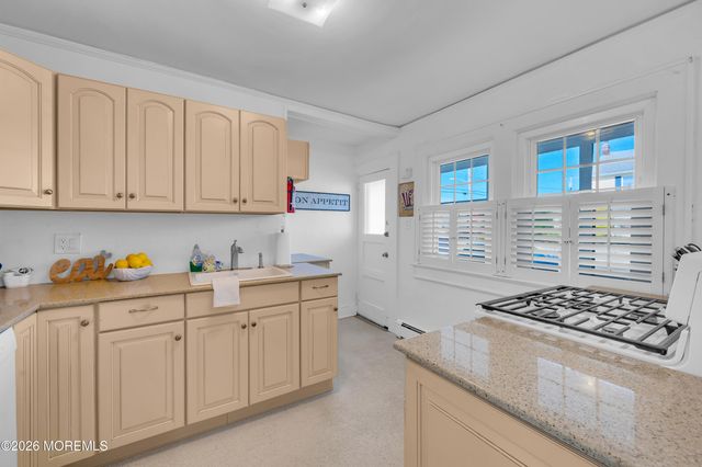 200 Washington Avenue, Point Pleasant Beach, NJ 08742
