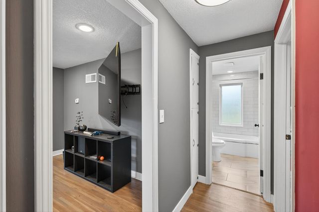 5929 Camden Avenue N, Brooklyn Center, MN 55430