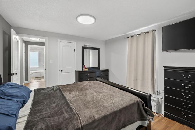 5929 Camden Avenue N, Brooklyn Center, MN 55430