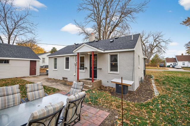 5929 Camden Avenue N, Brooklyn Center, MN 55430