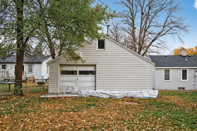 5929 Camden Avenue N, Brooklyn Center, MN 55430