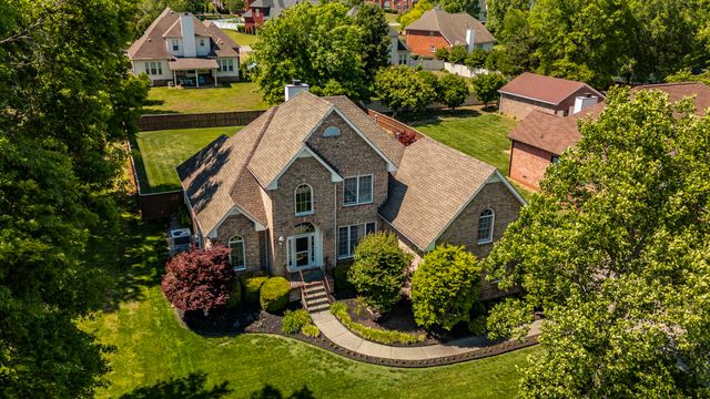 111 Highland Rdg, Hendersonville, TN 37075