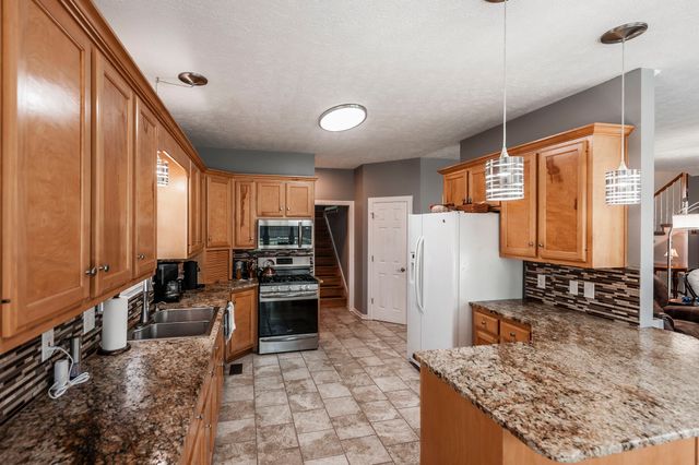 111 Highland Rdg, Hendersonville, TN 37075