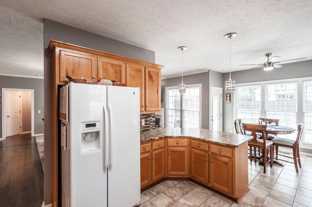 111 Highland Rdg, Hendersonville, TN 37075