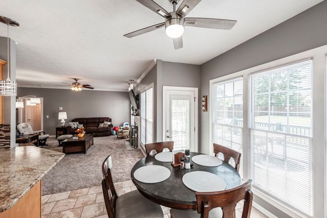 111 Highland Rdg, Hendersonville, TN 37075