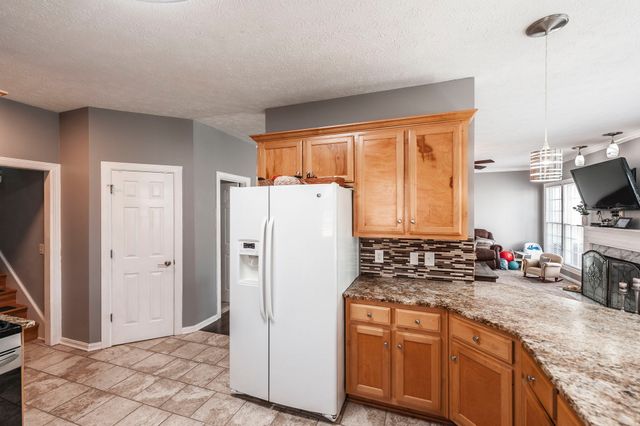 111 Highland Rdg, Hendersonville, TN 37075