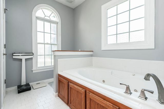 111 Highland Rdg, Hendersonville, TN 37075