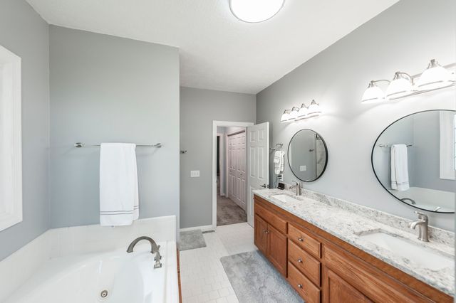 111 Highland Rdg, Hendersonville, TN 37075