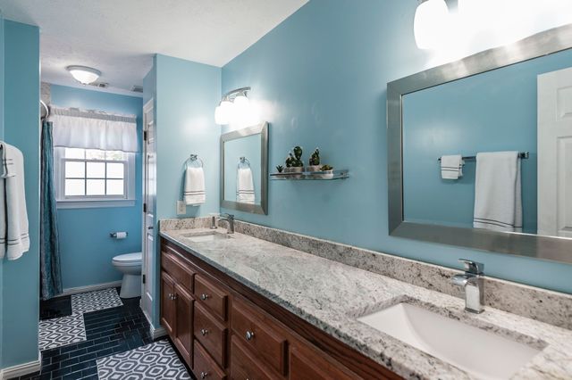 111 Highland Rdg, Hendersonville, TN 37075