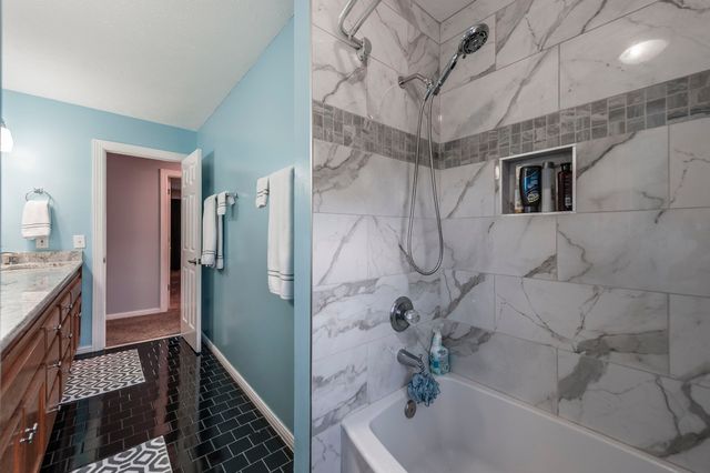 111 Highland Rdg, Hendersonville, TN 37075