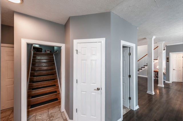 111 Highland Rdg, Hendersonville, TN 37075