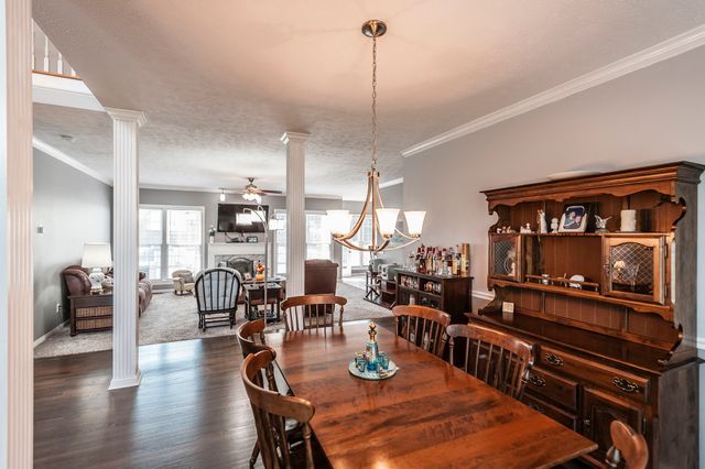 111 Highland Rdg, Hendersonville, TN 37075