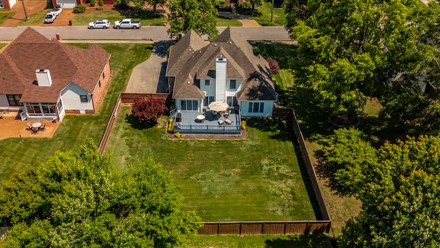 111 Highland Rdg, Hendersonville, TN 37075