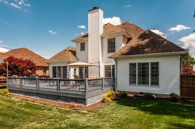 111 Highland Rdg, Hendersonville, TN 37075