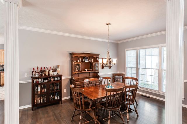 111 Highland Rdg, Hendersonville, TN 37075