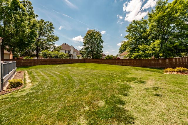 111 Highland Rdg, Hendersonville, TN 37075