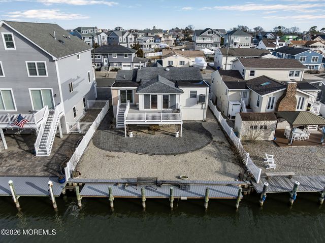 40 Anchorage Drive, Toms River, NJ 08753