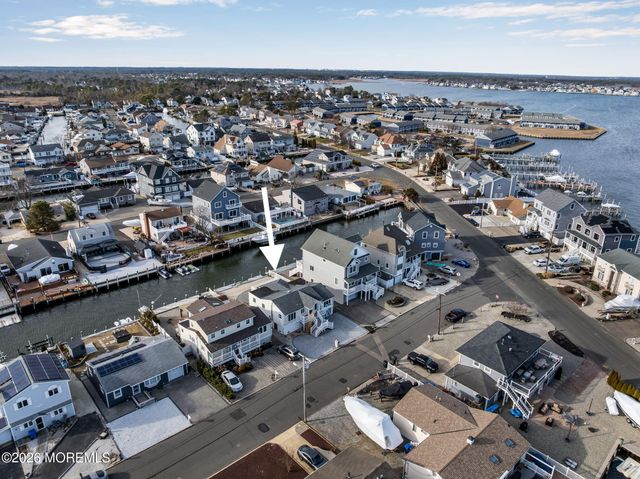 40 Anchorage Drive, Toms River, NJ 08753