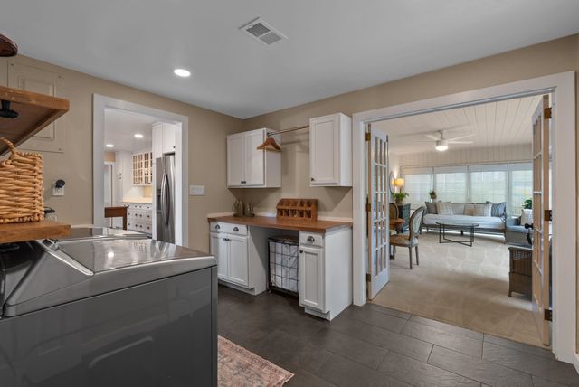 300 Lake Forest Dr, Spartanburg, SC 29302