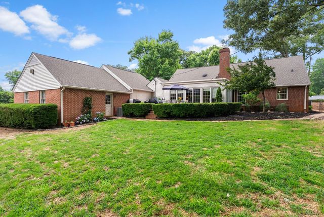 300 Lake Forest Dr, Spartanburg, SC 29302