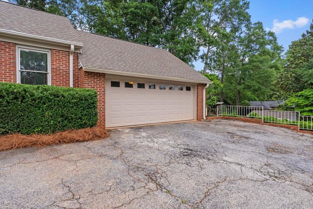 300 Lake Forest Dr, Spartanburg, SC 29302