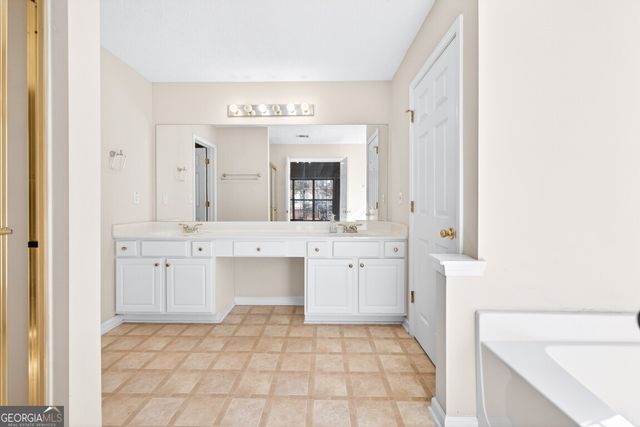 1585 Highland Farm Drive, Suwanee, GA 30024