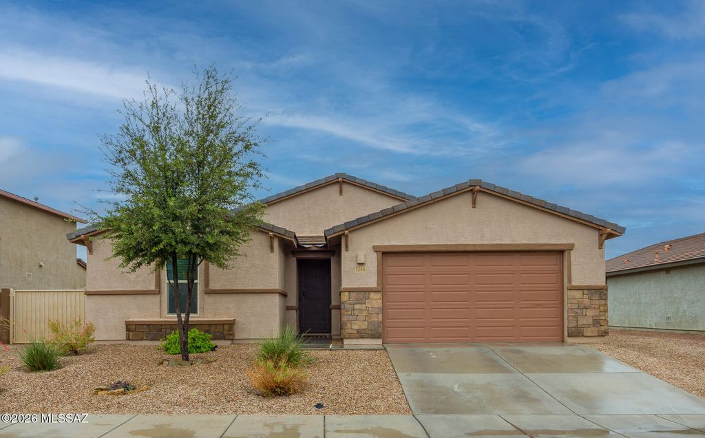 12481 N Blondin Drive, Marana, AZ 85653