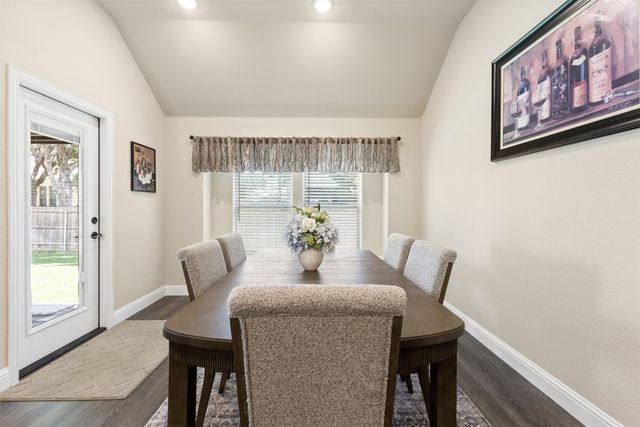 1004 Bessie Drive, Desoto, TX 75115