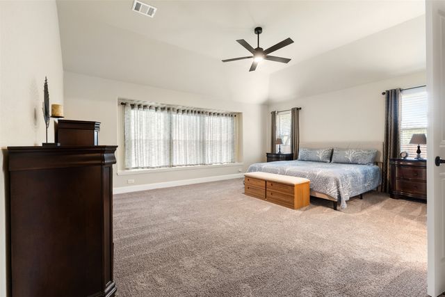 1004 Bessie Drive, Desoto, TX 75115