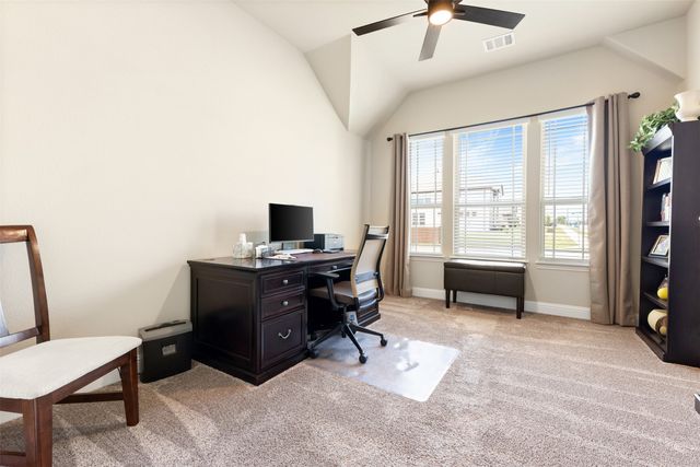 1004 Bessie Drive, Desoto, TX 75115