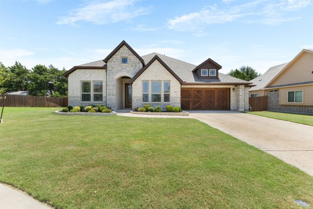 1004 Bessie Drive, Desoto, TX 75115