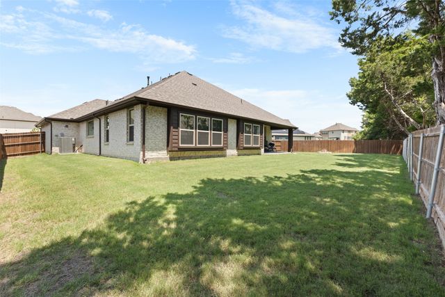 1004 Bessie Drive, Desoto, TX 75115