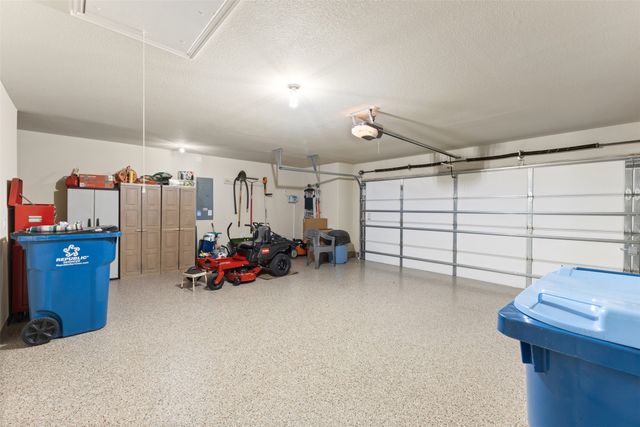 1004 Bessie Drive, Desoto, TX 75115